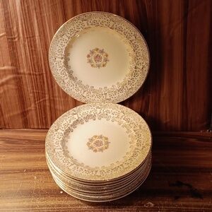 9 Vanity Fair Dunbar by Mary Dunbar USA 22kt gold dessert saucers